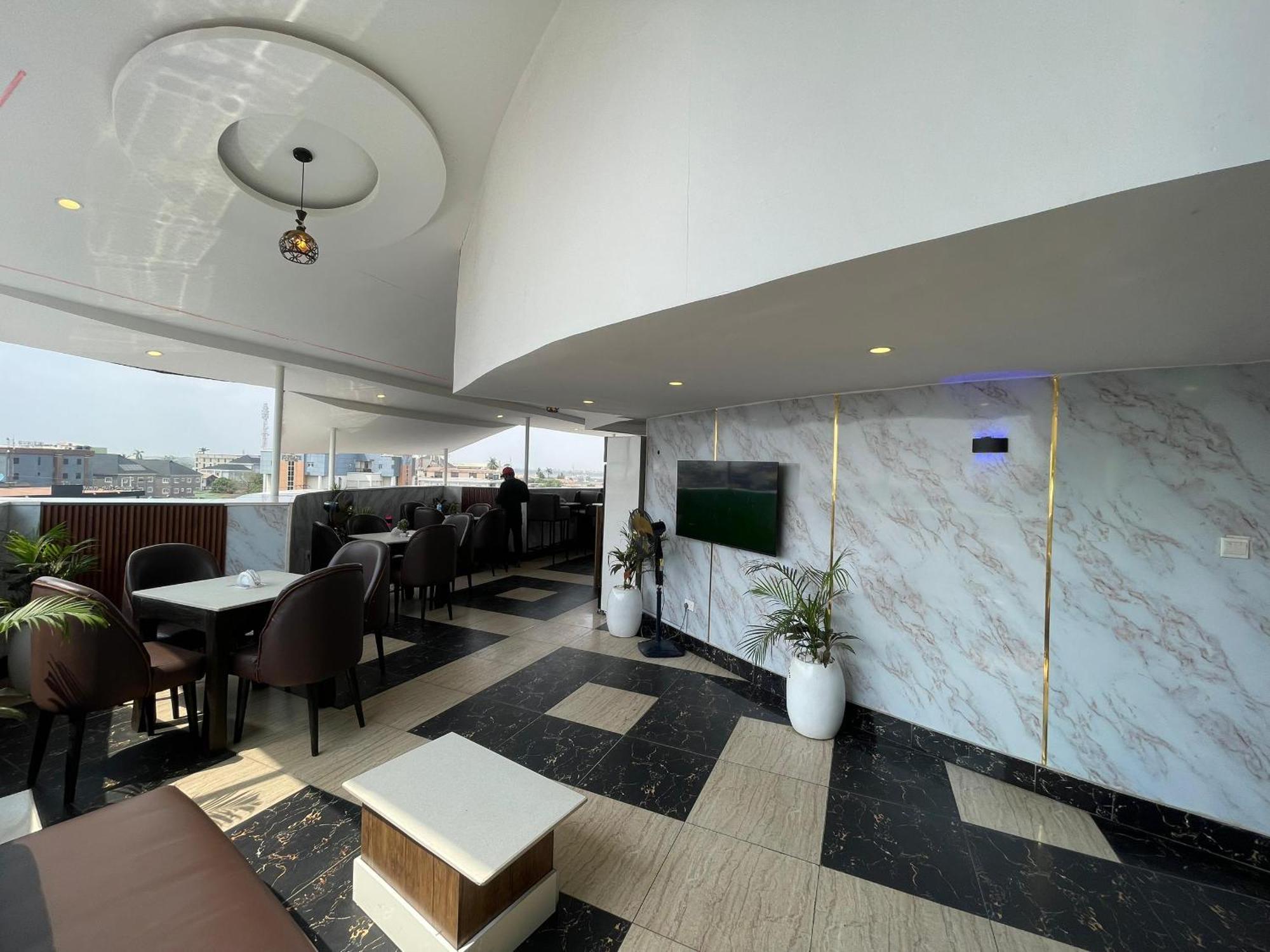 Presken Hotel At International Airport Road Ikeja Buitenkant foto